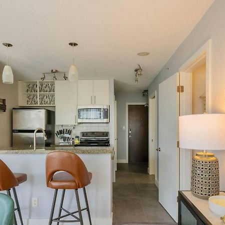 Downtown King Suite-Surround Views-Pool/Gym/Parkng Βανκούβερ Εξωτερικό φωτογραφία